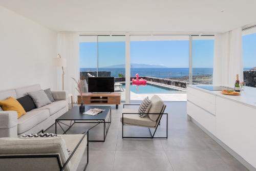 KARAT Villa Ibardin Rokabella