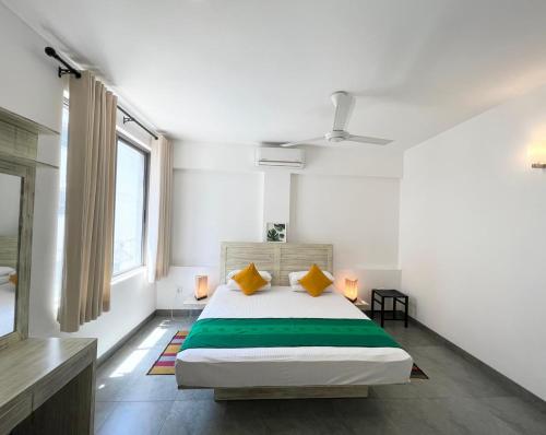 Postel nebo postele na pokoji v ubytování VIBE Hostels