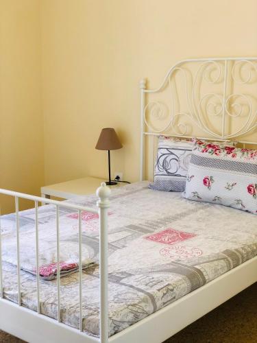 Blue air apartment 1minute from sea, 15 min from the airport ARTEMIS CITY CENTER