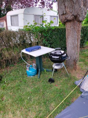 The blue tent – Photos 3