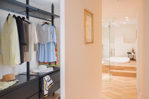 Kúpeľňa v ubytovaní Naxi Suites