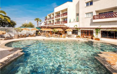 Nice Apartment In Saint-Cyprien