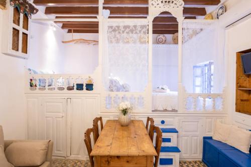 Gallery image of Nisos Villa Olympos Karpathou in Olympos