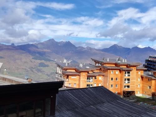 Photo de la galerie de l'établissement Studio 3 personnes avec balcon, WiFi et animaux admis aux Arcs 1800 - FR-1-411-357, à Arc 1800