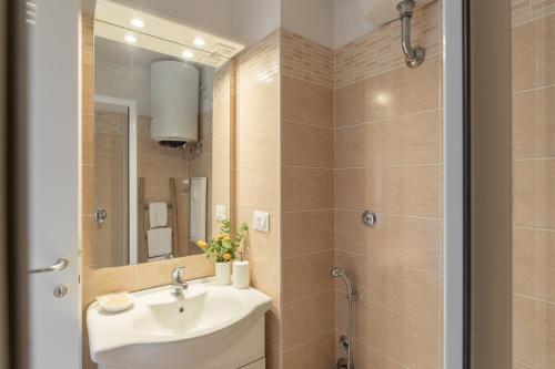 iFlat Cozy apartment a few steps from Colosseo