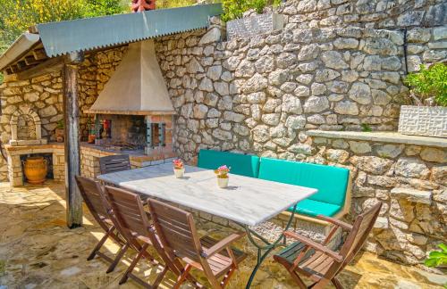 Fotografia z galérie ubytovania Villa Spiros Imerolia Kassiopi v destinácii Kassiopi