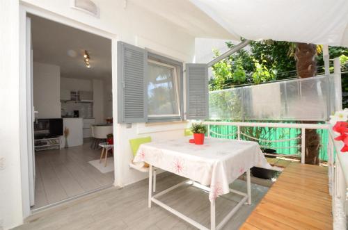 Apartment Sandy Bay – Photos 2