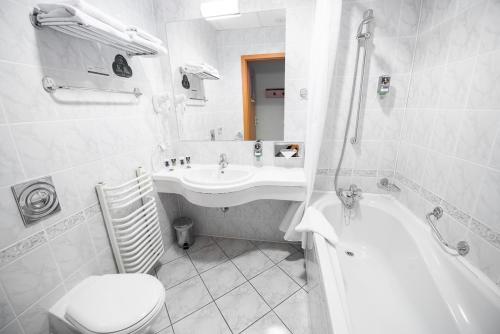 Ένα μπάνιο στο Mercure Opole