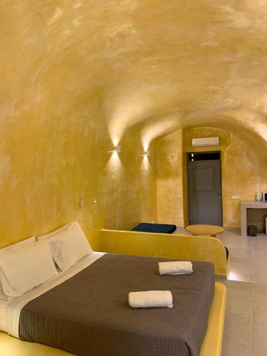 M Residence Santorini Conelia Cave