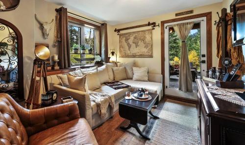 Χώρος καθιστικού στο A Suite Retreat - Beyond Bed & Breakfast
