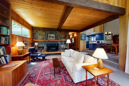 Golf Course Home 148 – Photos 3