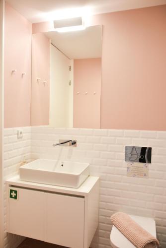 Charmosa penthouse 2 quartos - Batalha - Porto - APT N