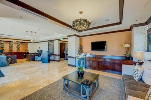 Constellation Residences – Photos 2