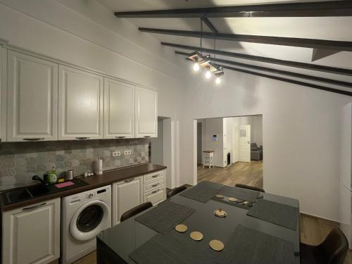 Dapur atau dapur kecil di Iarca Inn
