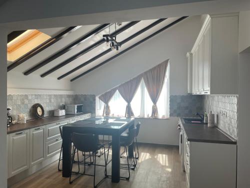Dapur atau dapur kecil di Iarca Inn