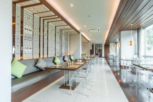 Χώρος καθιστικού στο Grand Hotel Vientiane