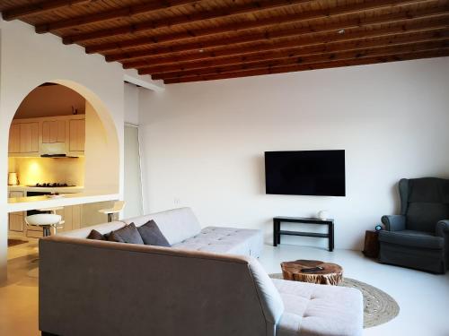 Gallery image of M-Vibes Mykonos Suites in Kalafatis