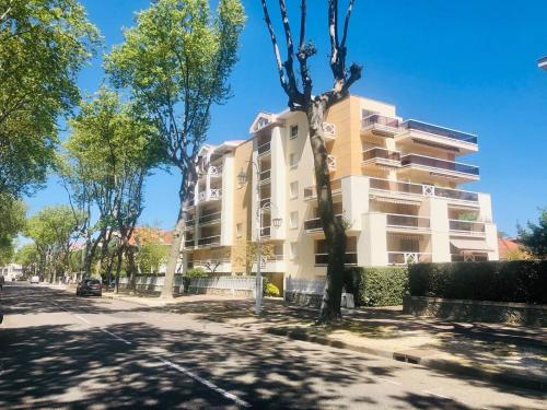 Appartement T2 à Arcachon – 400m de la Plage, Terrasse, Parking, Résidence de Standing