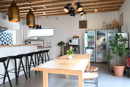 Kuchyň nebo kuchyňský kout v ubytování Lodges de Camargue