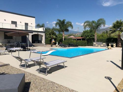 Paradisea Villa with pool – Photos 4