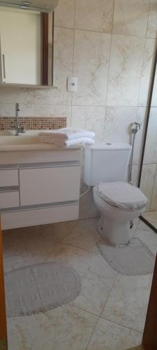 Bathroom sa Casa Caminho da Serra