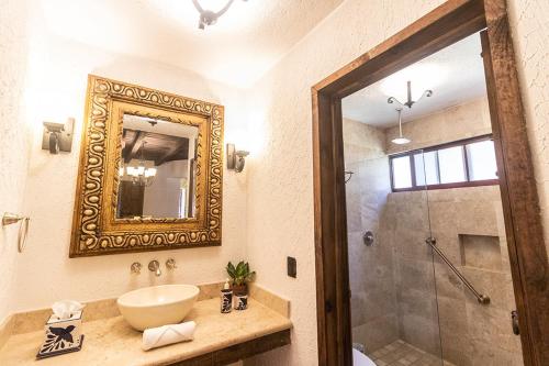 Koupelna v ubytování Hotel Boutique Hacienda Caudillos