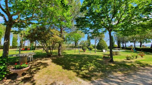 Κήπος έξω από το Vacanze Sant Andrea