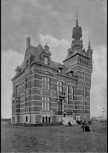 an old photo of a building with people standing outside at Maison Trianon 1928 in Quiévrechain