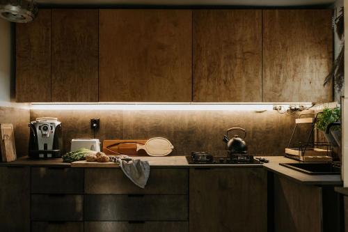 Gallery image of Ulążki17 - stary, tylko odświeżony dom na brzegu jeziora w sercu lasu in Szczytno