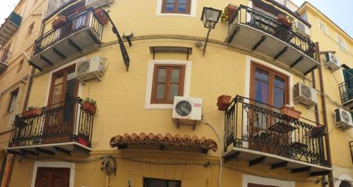 Gallery image of Home Casa Professa 2 in Palermo