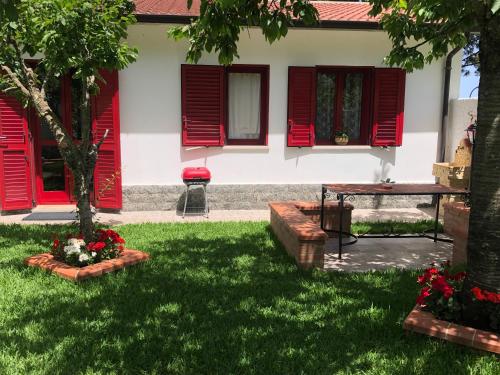 La Casa delle Ortensie Guest House