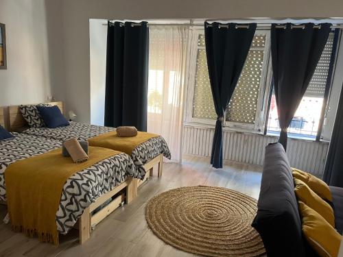 Alzira bonita Loft C junto plaza mayor, Les Muralles, Alzira ...