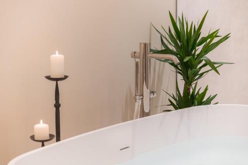 Ένα μπάνιο στο Naxi Suites