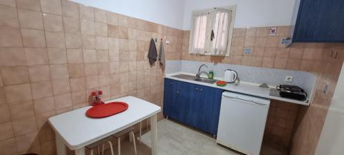 Cuisine ou kitchenette dans l'établissement Corfu-Apartments4you