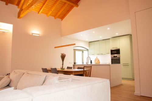 Η κουζίνα ή μικρή κουζίνα στο Palmira's - relaxing countryside house in Batalha