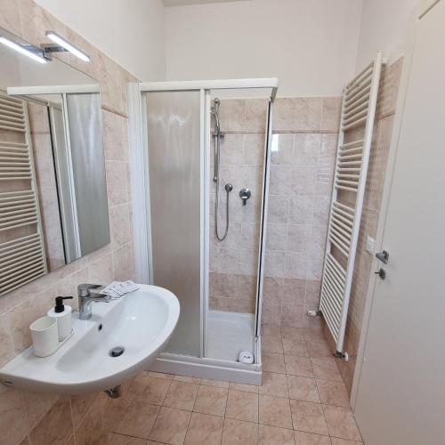 Ett badrum på Residence Mare