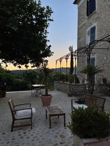 Φωτογραφία από το άλμπουμ του Hôtel du Moulin σε Allemagne-en-Provence