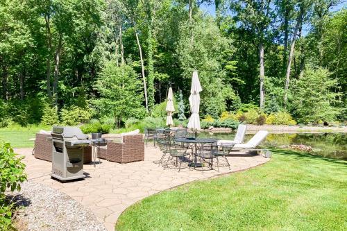 Four Seasons Retreat – Photos 2