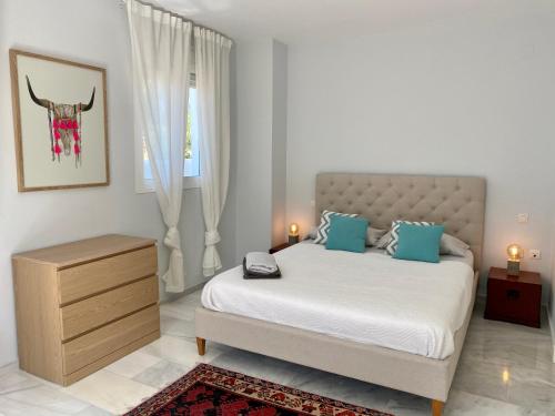 AB Properties - Chic Duplex Penthouse - Puerto Banus - Golden Mile- Los Naranjos