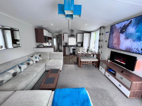 Gambar di galeri bagi Snowdonia Holidays Caravan Hire - Aberdunant Park - 34 The Green di Prenteg