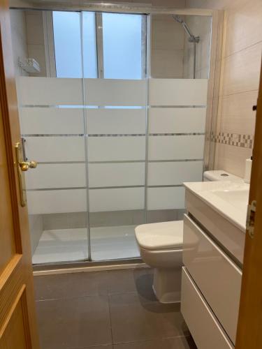 A bathroom at UIM Mediterraneo PB America Wifi