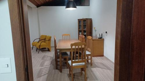 Foto da galeria de Chalé Nova Suíça em Campos do Jordão