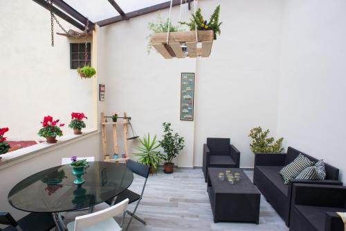 Orsini Family Deluxe Apartment by Mamo Florence