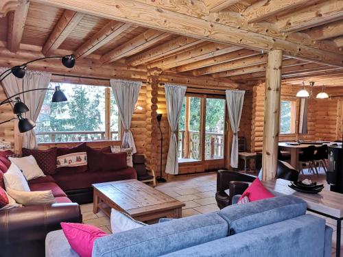 Prostor za sedenje u objektu Chalet de charme authentique