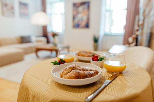 Φαγητό σε αυτό το διαμέρισμα ή κάπου εκεί κοντά