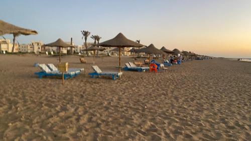 Ein Strand an oder in der Nähe der Ferienwohnung