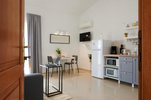 T&T Sea View Apartments