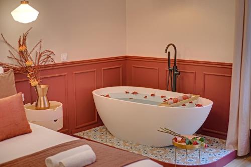 Miss Marguerite Suite
