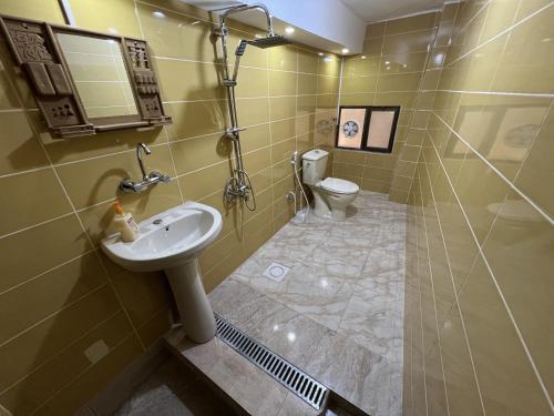 Ett badrum på Z3 Hostel