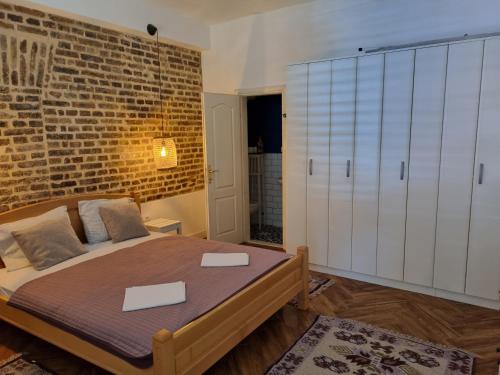 Una cama o camas en una habitación de House Grabic